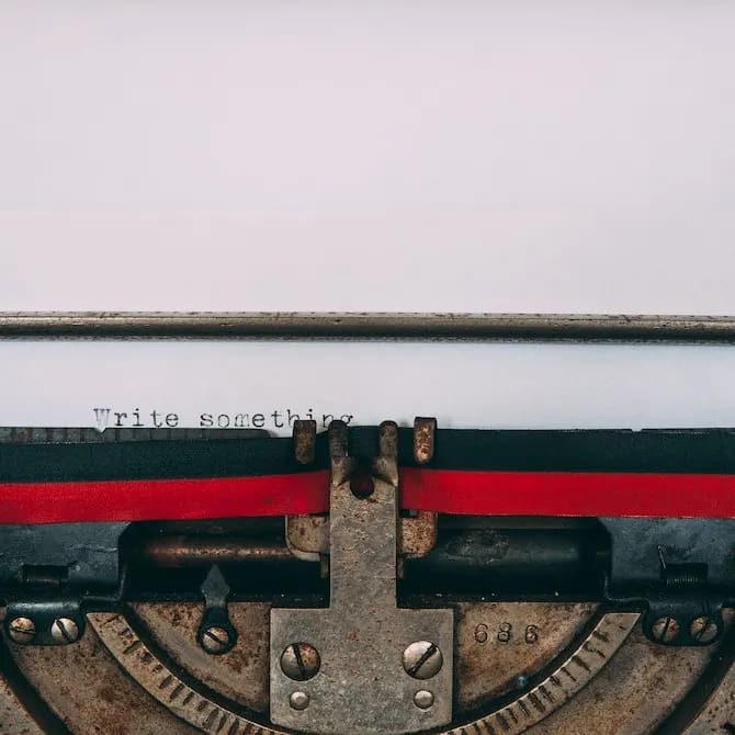 Blog - Macchina da scrivere Antonello Ciccarello